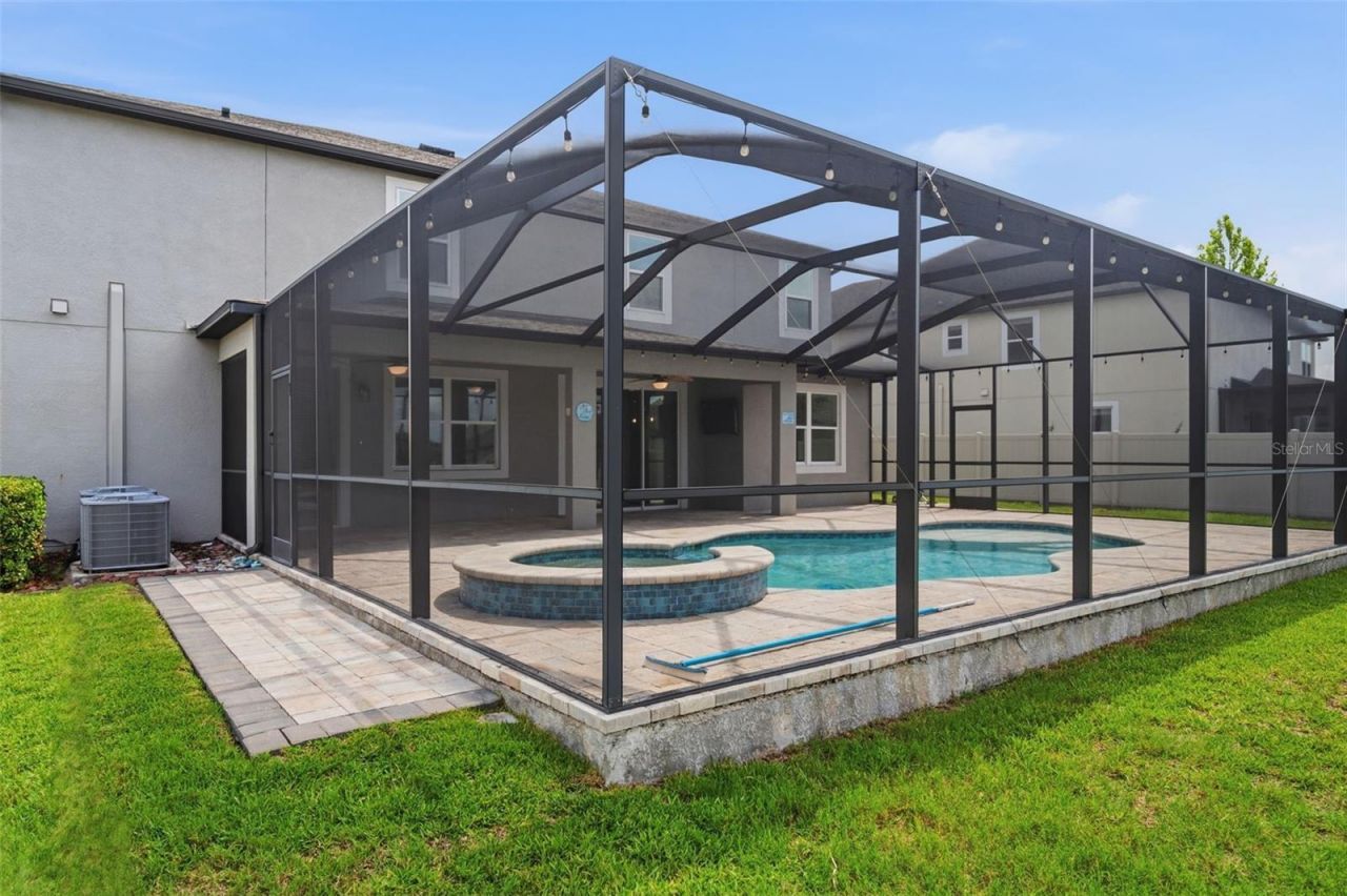 18682 Malinche Loop, Spring Hill, FL 34610 Photo