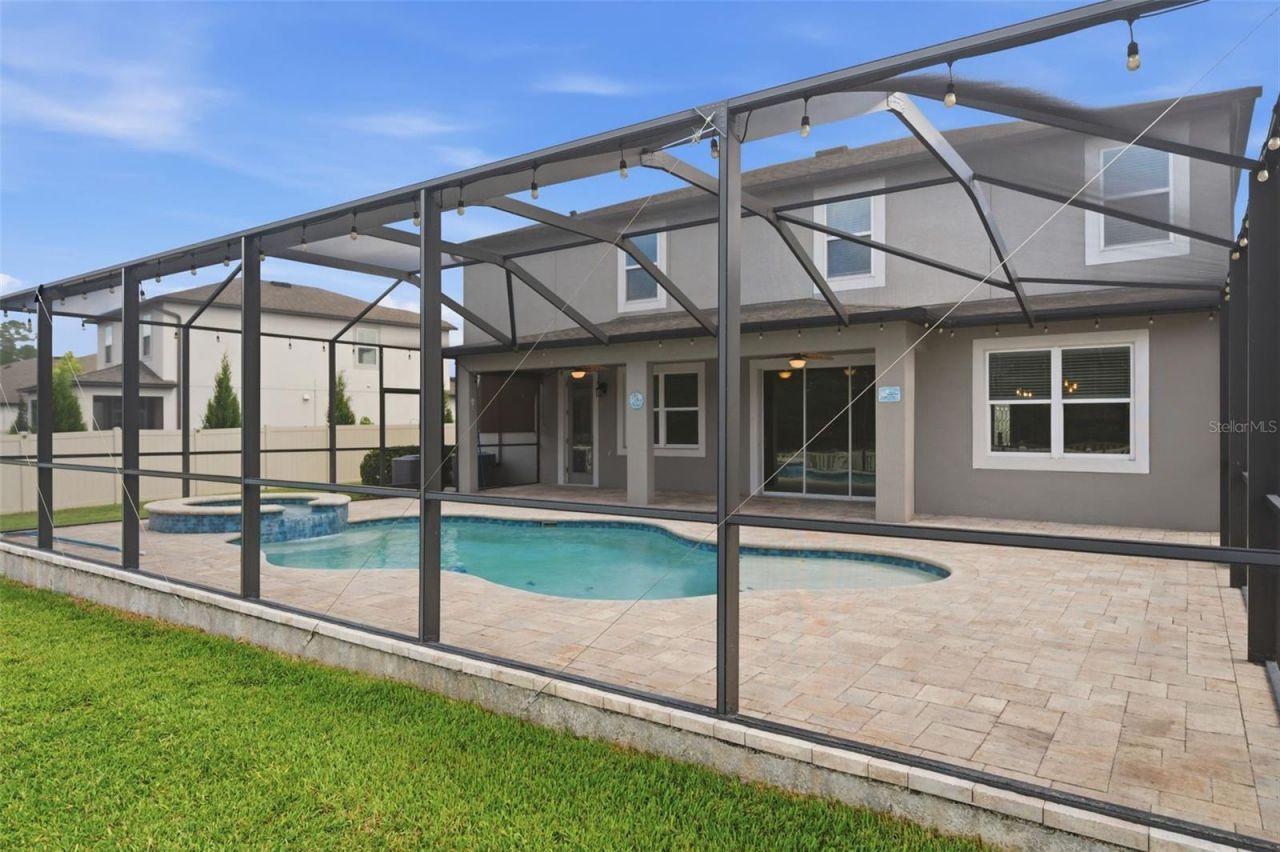 18682 Malinche Loop, Spring Hill, FL 34610 Photo