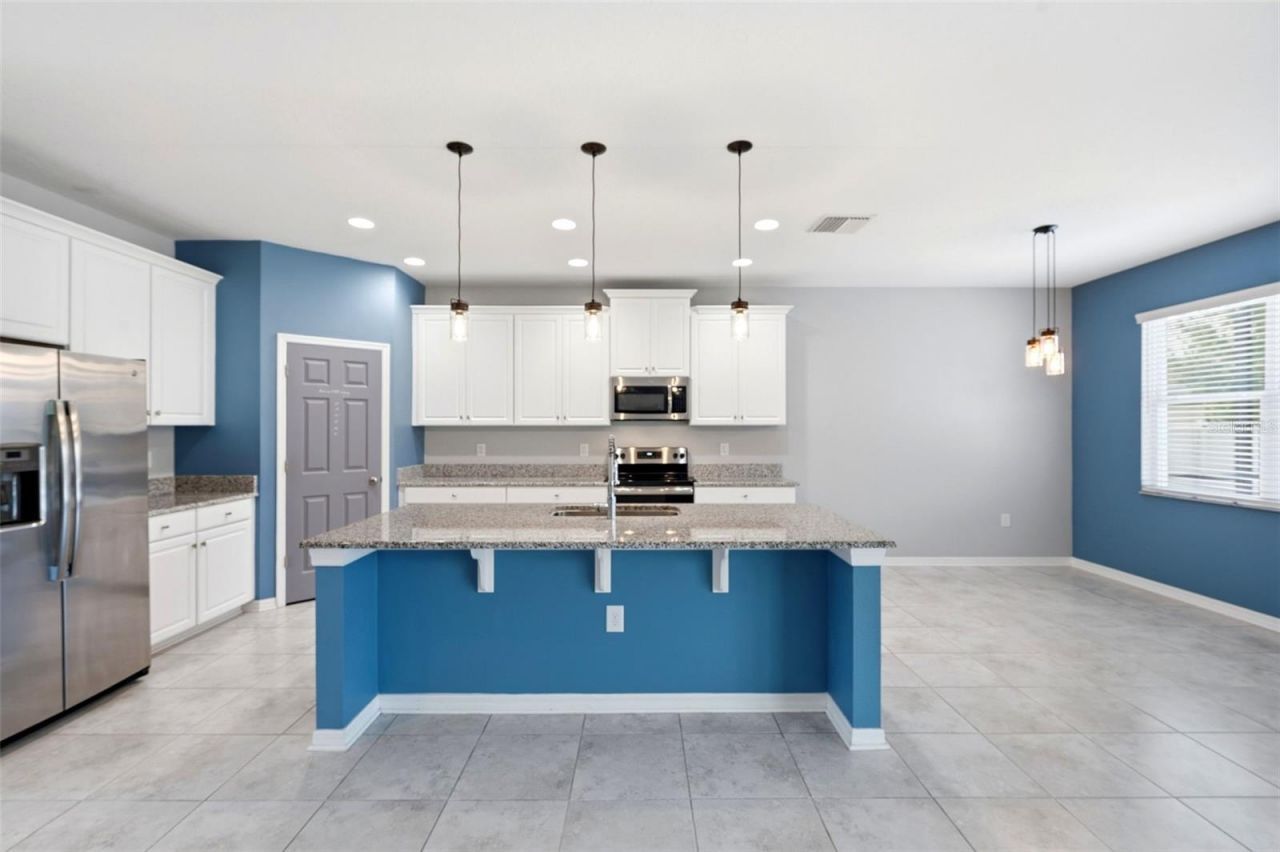 18682 Malinche Loop, Spring Hill, FL 34610 Photo