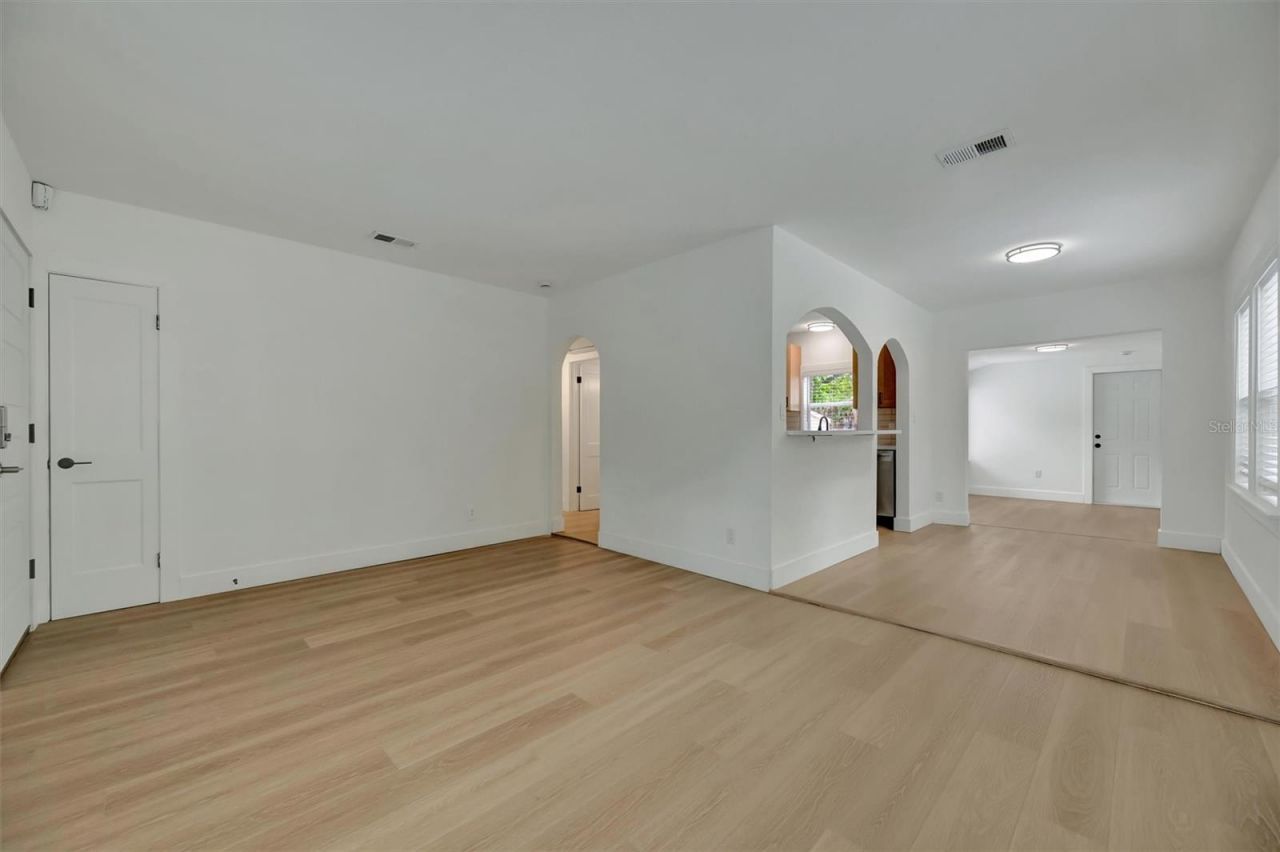 4327 3rd Avenue S, Saint Petersburg, FL 33711 Photo