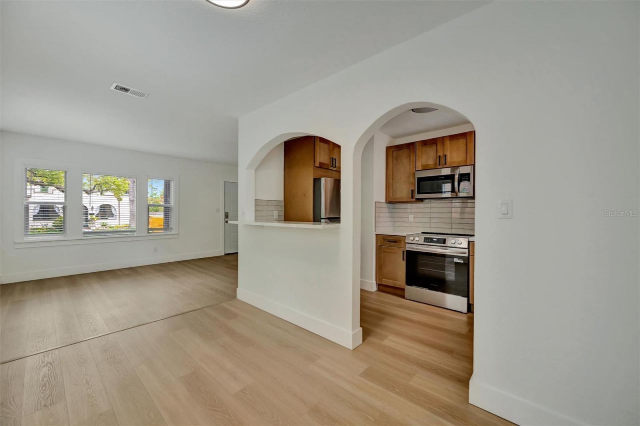 4327 3rd Avenue S, Saint Petersburg, FL 33711 Photo