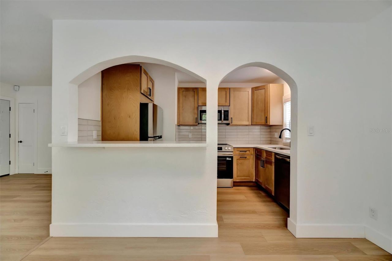 4327 3rd Avenue S, Saint Petersburg, FL 33711 Photo