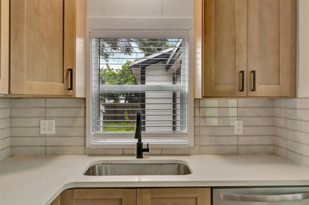 4327 3rd Avenue S, Saint Petersburg, FL 33711 Photo