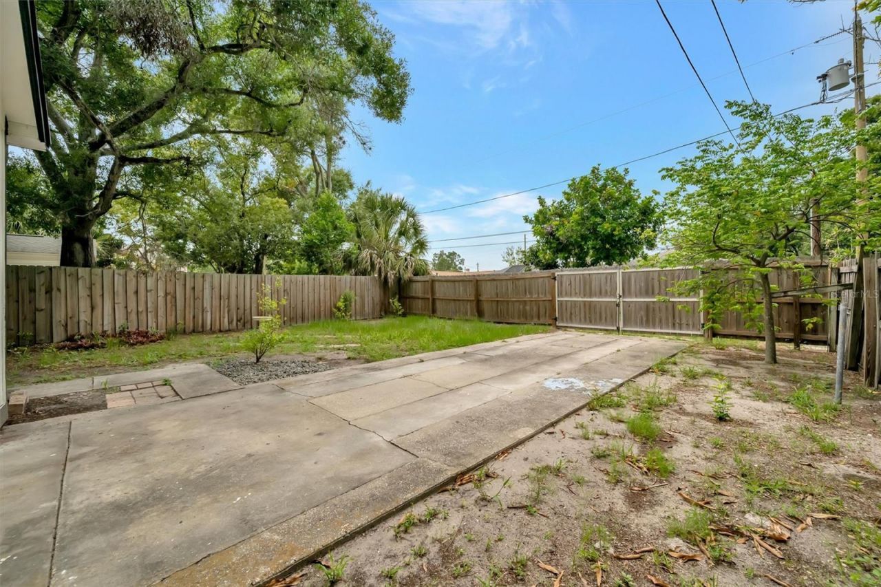 4327 3rd Avenue S, Saint Petersburg, FL 33711 Photo