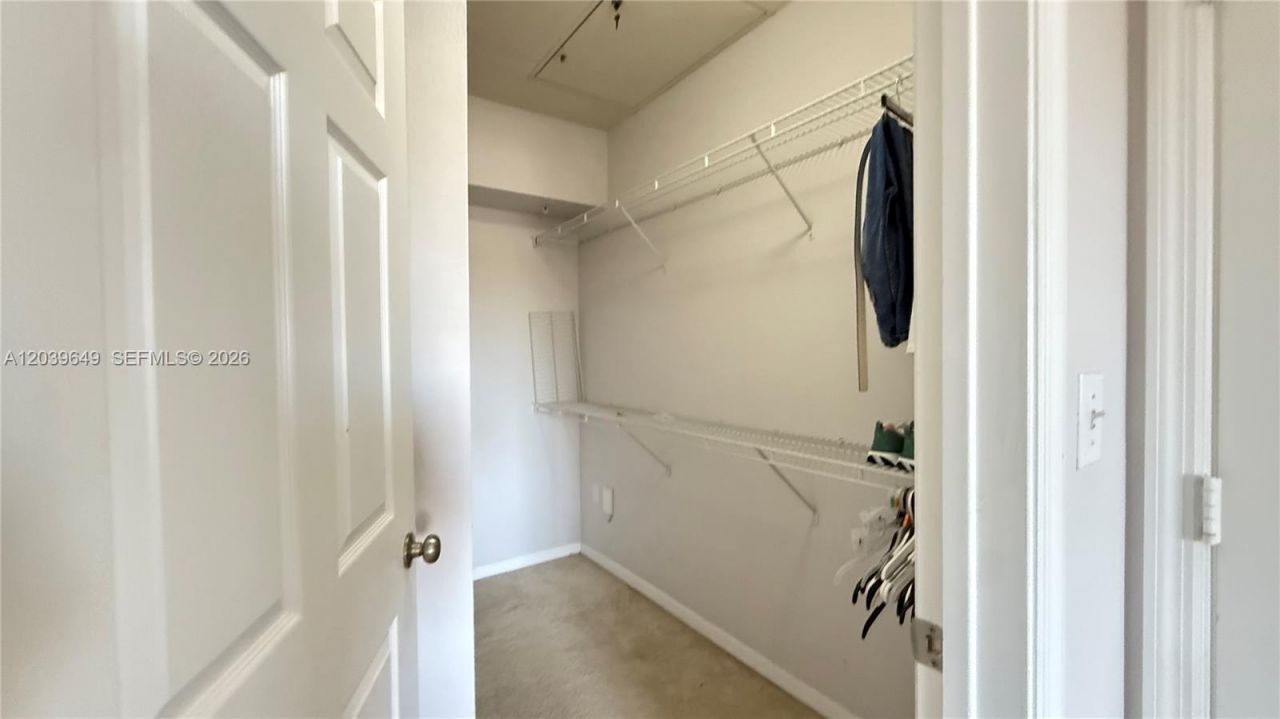 6458 Emerald Dunes Dr, Unit 303, West Palm Beach, FL 33411 Photo
