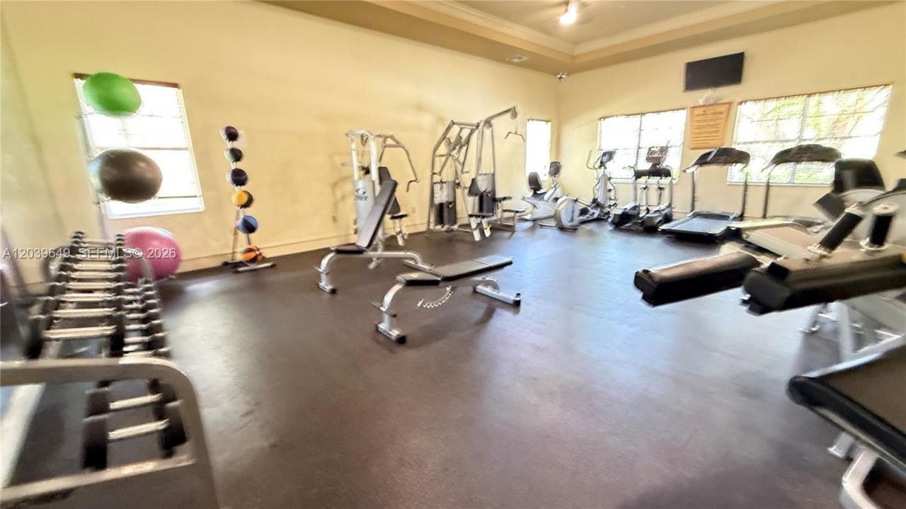 6458 Emerald Dunes Dr, Unit 303, West Palm Beach, FL 33411 Photo