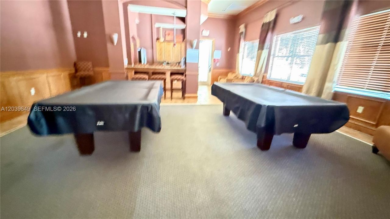 6458 Emerald Dunes Dr, Unit 303, West Palm Beach, FL 33411 Photo