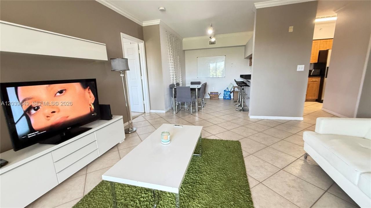 6458 Emerald Dunes Dr, Unit 303, West Palm Beach, FL 33411 Photo