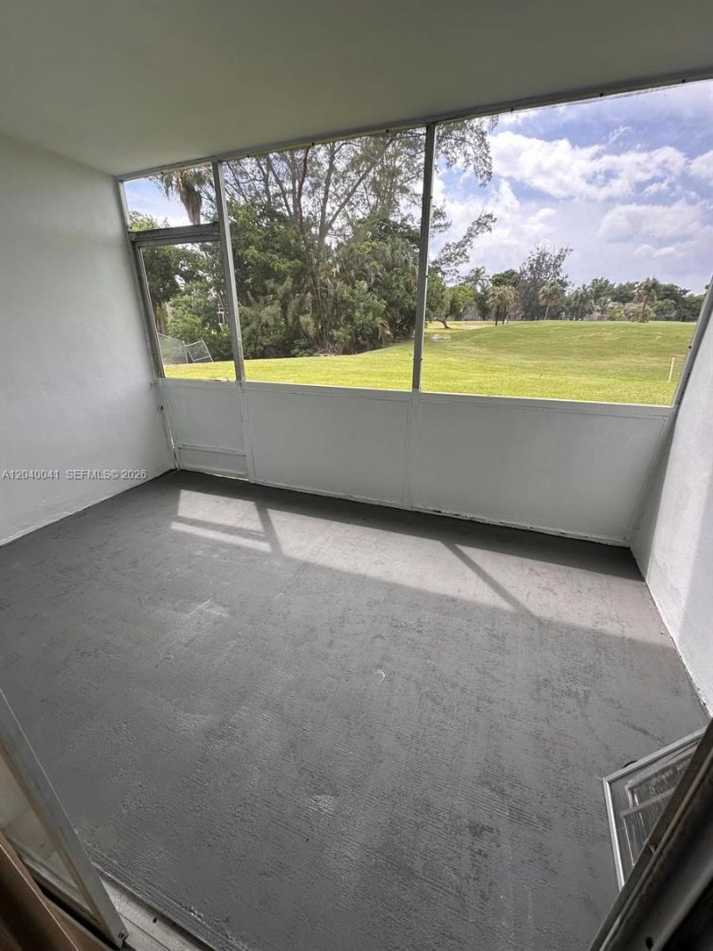 1035 Country Club Dr, Unit 102, Margate, FL 33063 Photo