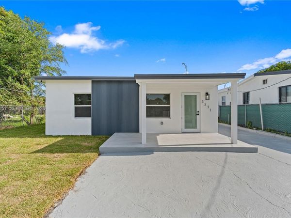 3271 NW 102nd St , Miami, FL 33147