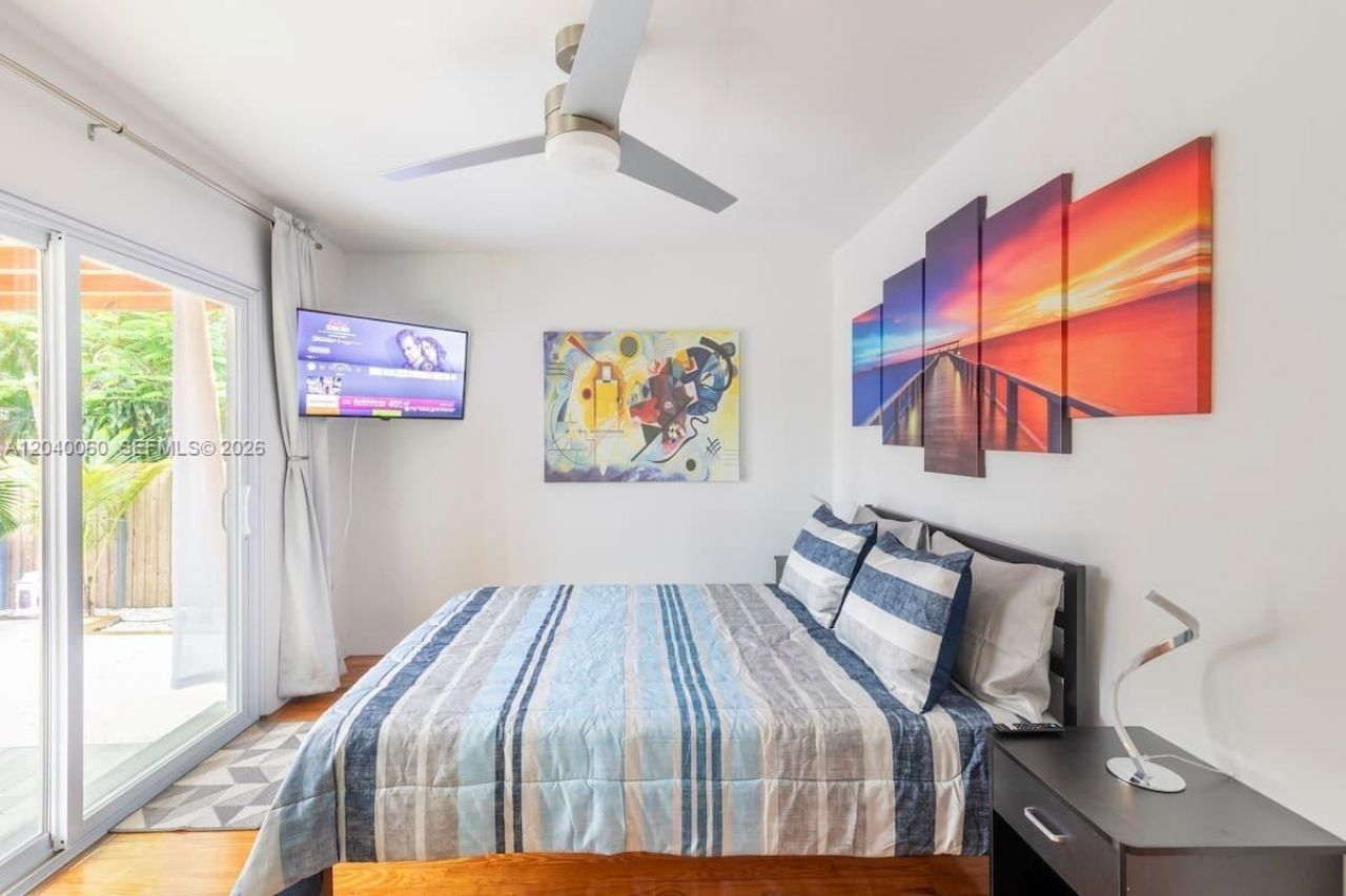 1232 NE 16th Ter, Fort Lauderdale, FL 33304 Photo