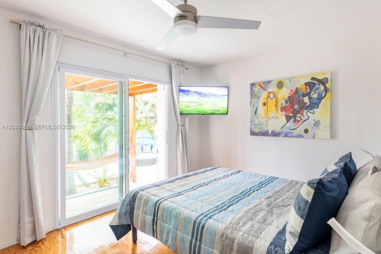 1232 NE 16th Ter, Fort Lauderdale, FL 33304 Photo