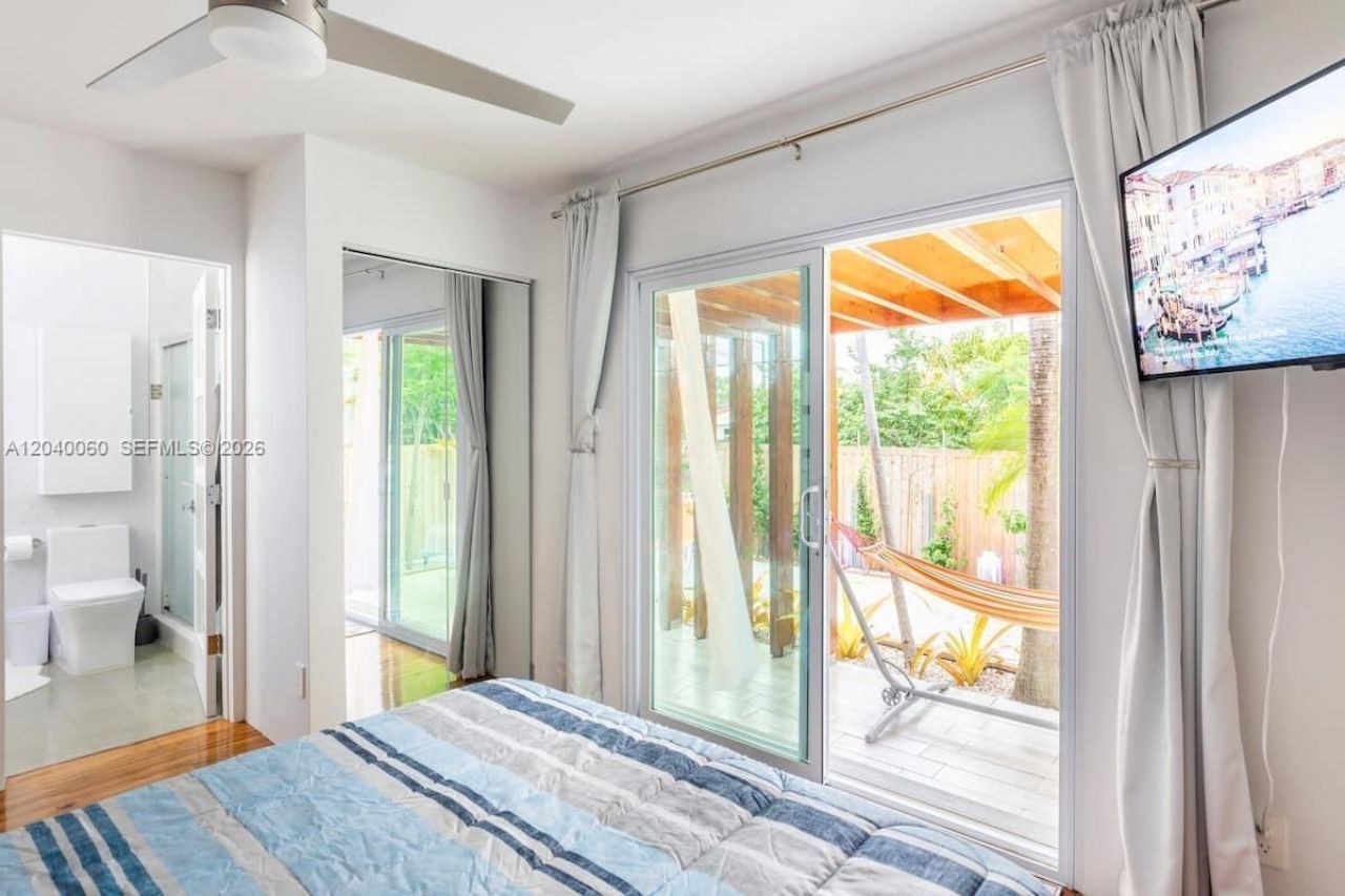 1232 NE 16th Ter, Fort Lauderdale, FL 33304 Photo