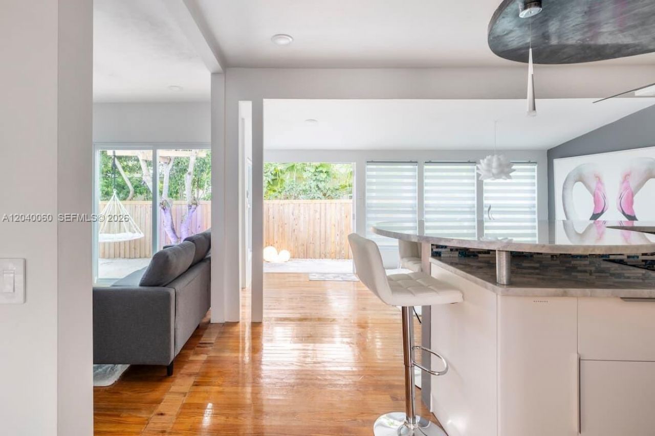 1232 NE 16th Ter, Fort Lauderdale, FL 33304 Photo
