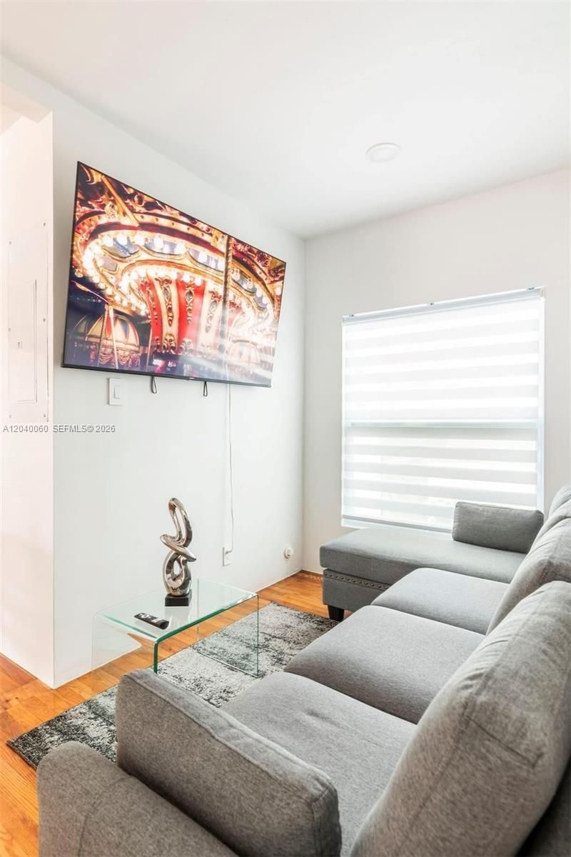 1232 NE 16th Ter, Fort Lauderdale, FL 33304 Photo