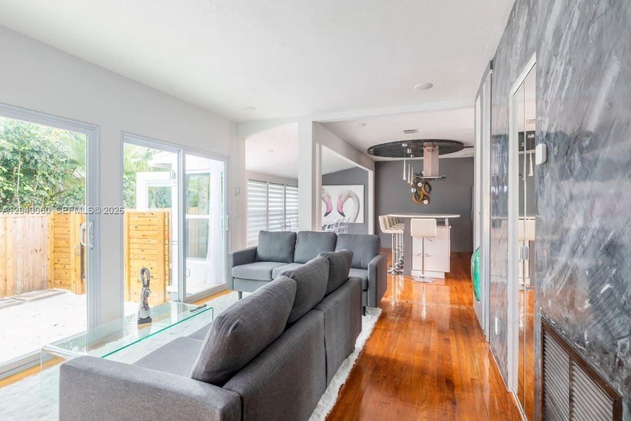 1232 NE 16th Ter, Fort Lauderdale, FL 33304 Photo