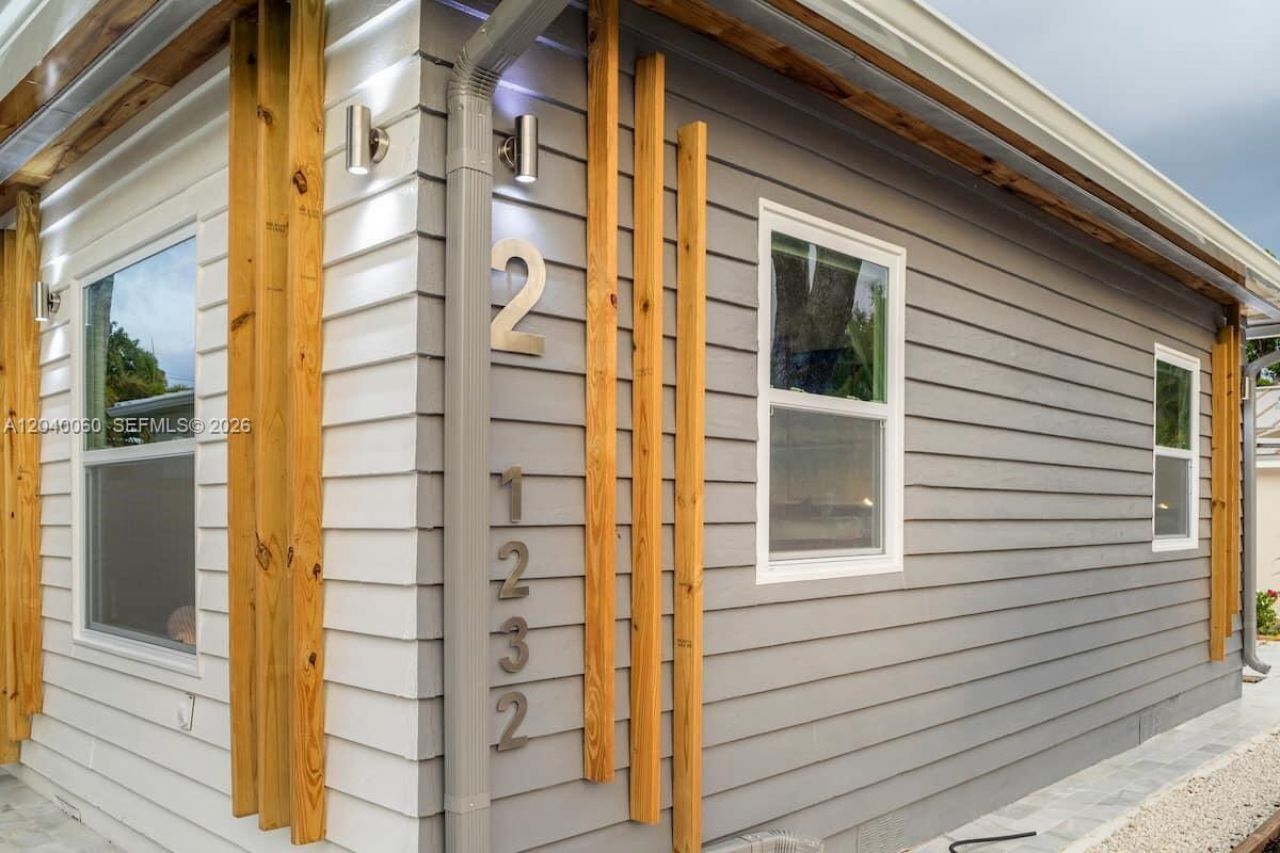 1232 NE 16th Ter, Fort Lauderdale, FL 33304 Photo
