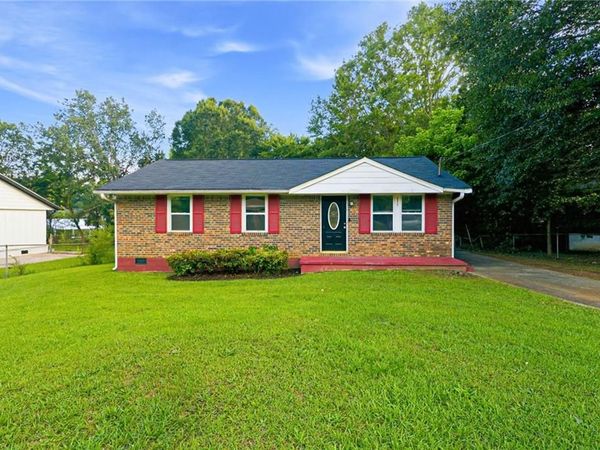 8317 Kendrick Road , Jonesboro, GA 30238