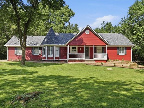 24512 Shadow Court, Peculiar, MO 64078