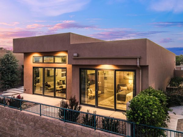 52 Mill Road NW, Albuquerque, NM 87120