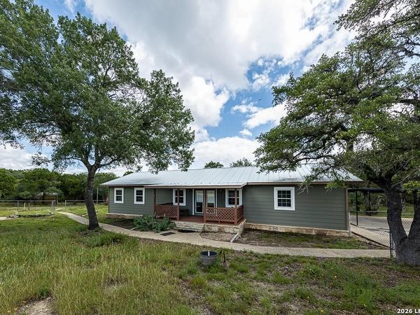 154 Linda Dr, Canyon Lake, TX 78133