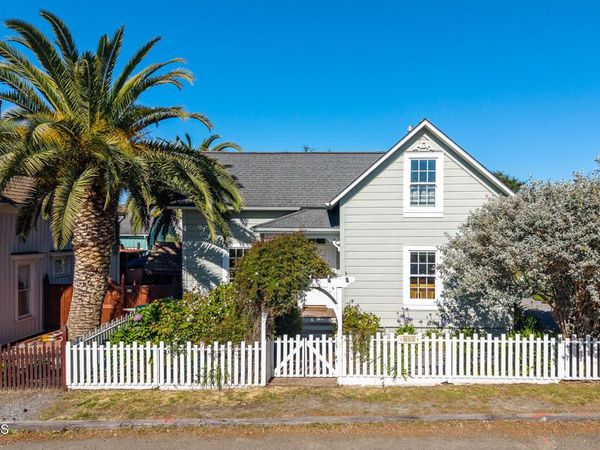 45101 Little Lake Street, Mendocino, CA 95460