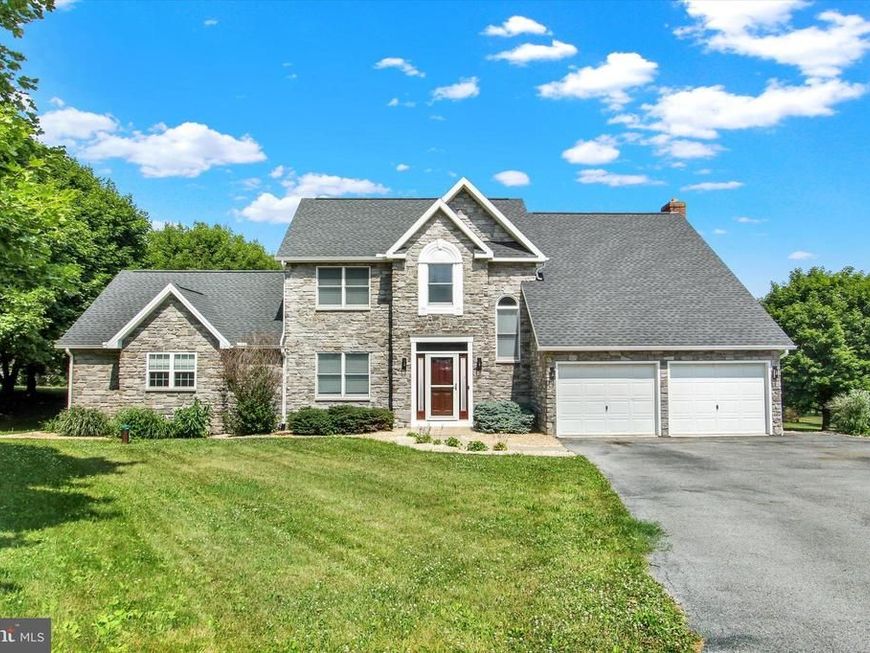8057 Lofty Heights Drive, Waynesboro, PA 17268 Main Photo