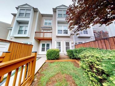 6008 CHESTNUT HOLLOW COURT, CENTREVILLE, VA 20121