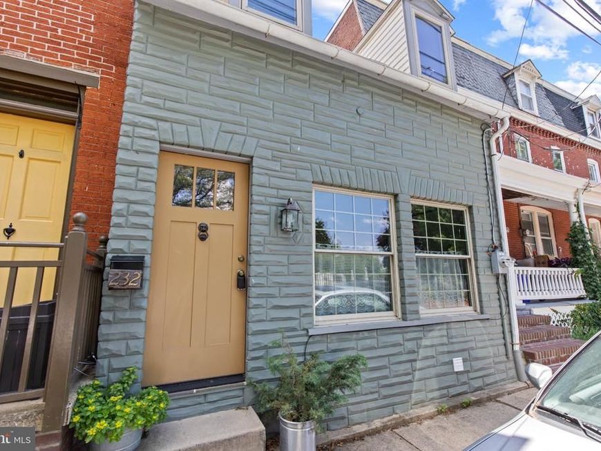 232 E Lemon Street, Lancaster, PA 17602 Main Photo