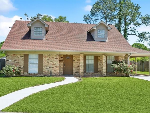 3738 SOMERSET Drive , New Orleans, LA 70131
