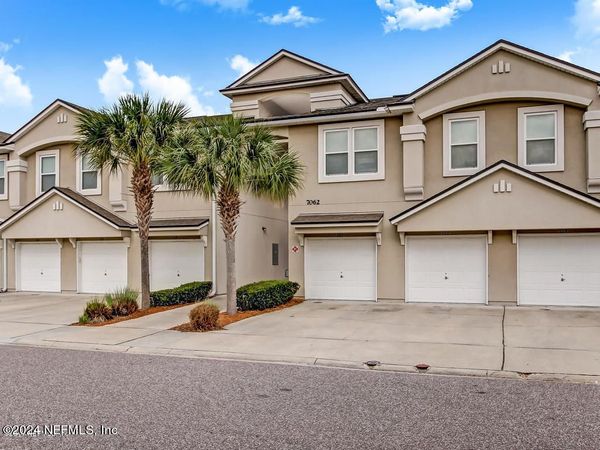 7062 SNOWY CANYON Drive, Unit 105, Jacksonville, FL 32256