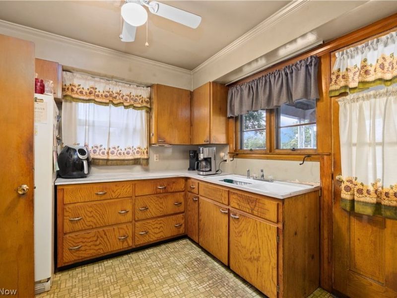 406 Root Road, Lorain, OH 44052 Photo 15