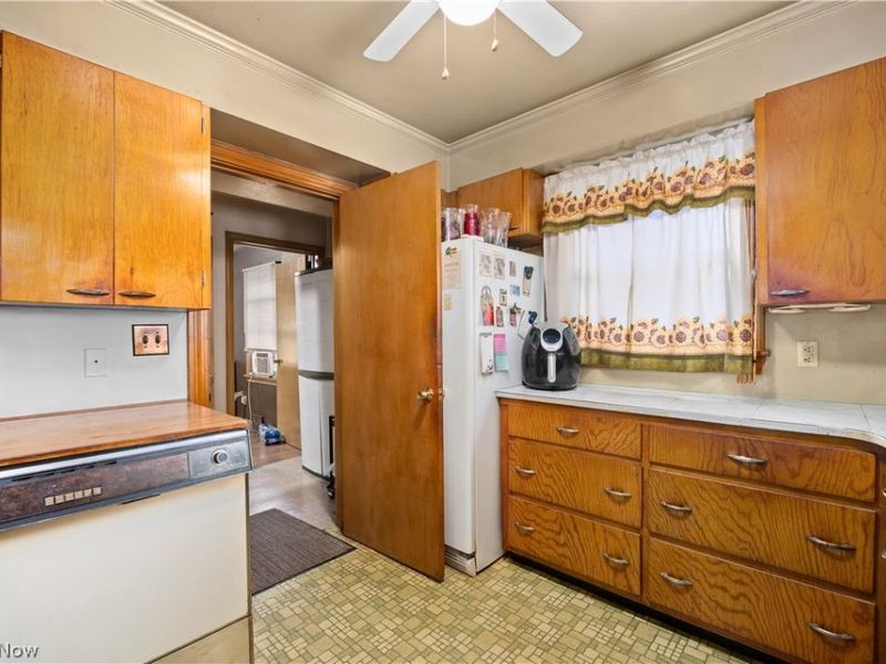 406 Root Road, Lorain, OH 44052 Photo 16