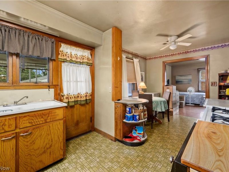 406 Root Road, Lorain, OH 44052 Photo 18