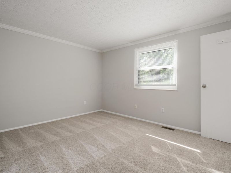 3736 Dolomite Drive , Columbus, OH 43230 Photo 13