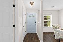 1645 Dexter Lane photo 4