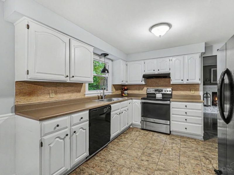 1485 Larry Joe Drive, Anderson Twp, OH 45230 Photo 9