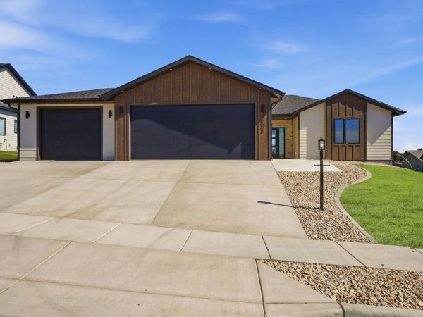 3522 TAYLOR MADE DR, Rapid City, SD 57703