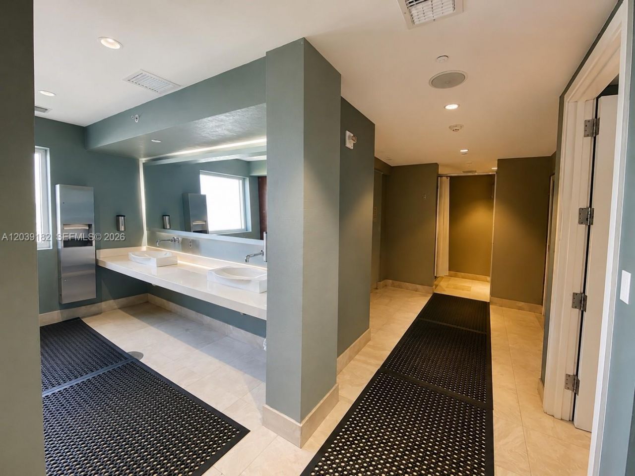 15811 Collins Ave , Unit 701, Sunny Isles Beach, FL 33160 Photo