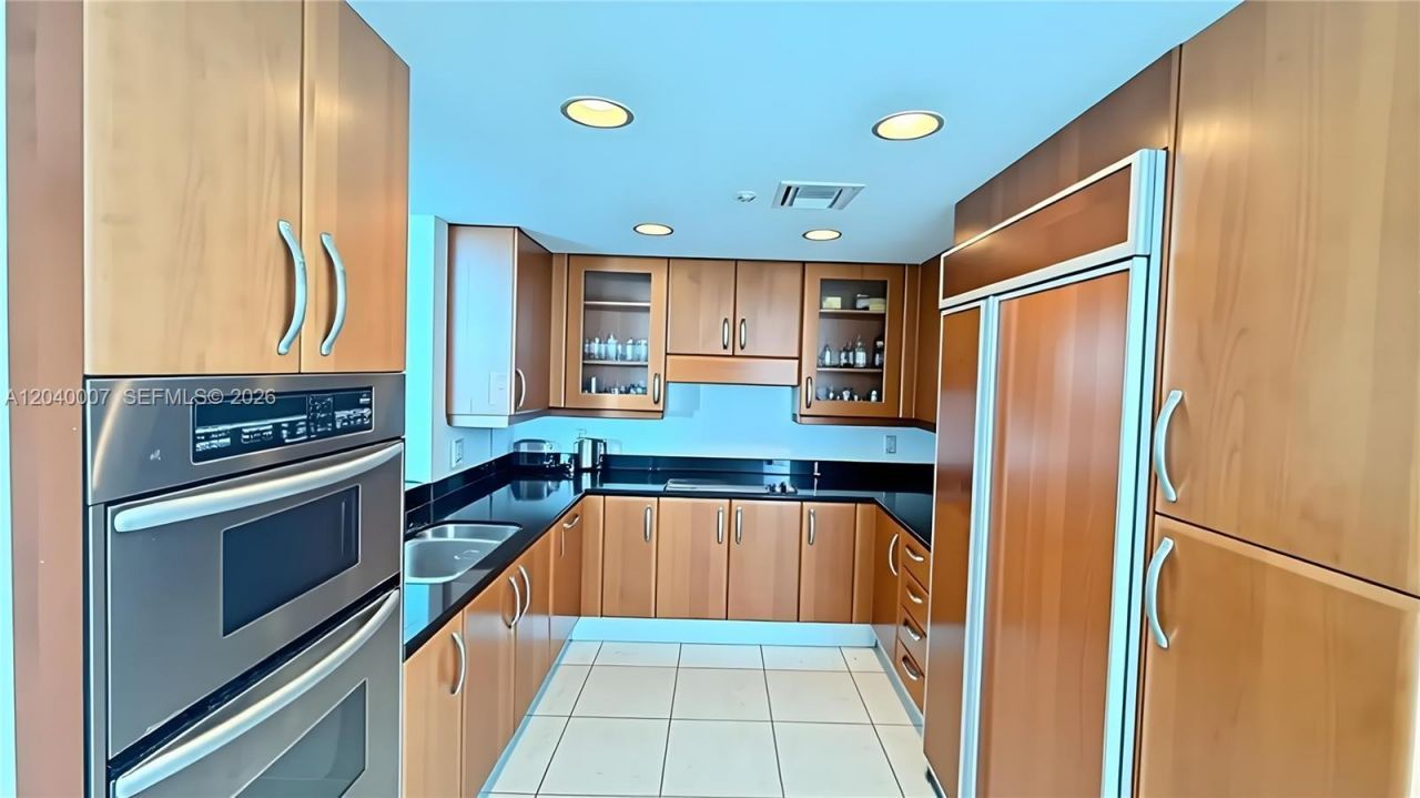 19400 Turnberry Way, Unit 1131, Aventura, FL 33180 Photo