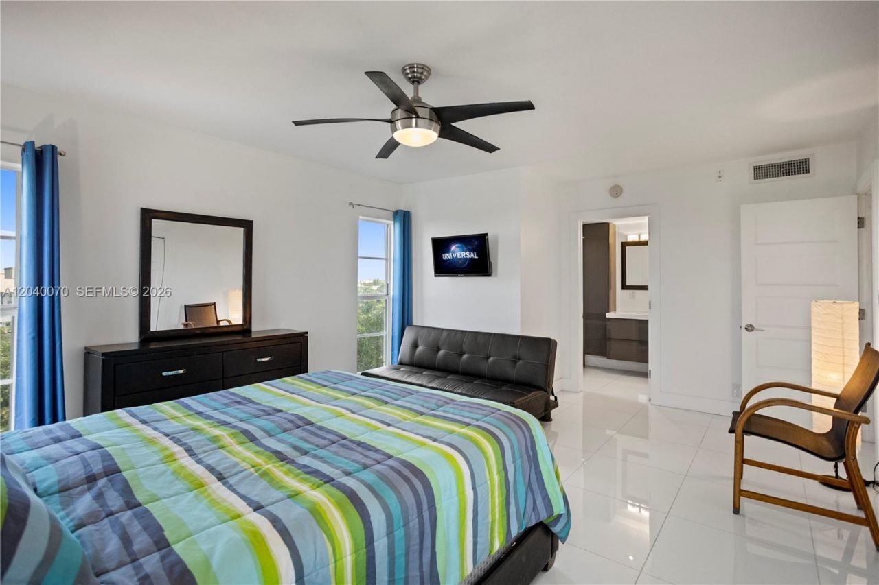 3050 N Palm Aire Dr , Unit 710, Pompano Beach, FL 33069 Photo