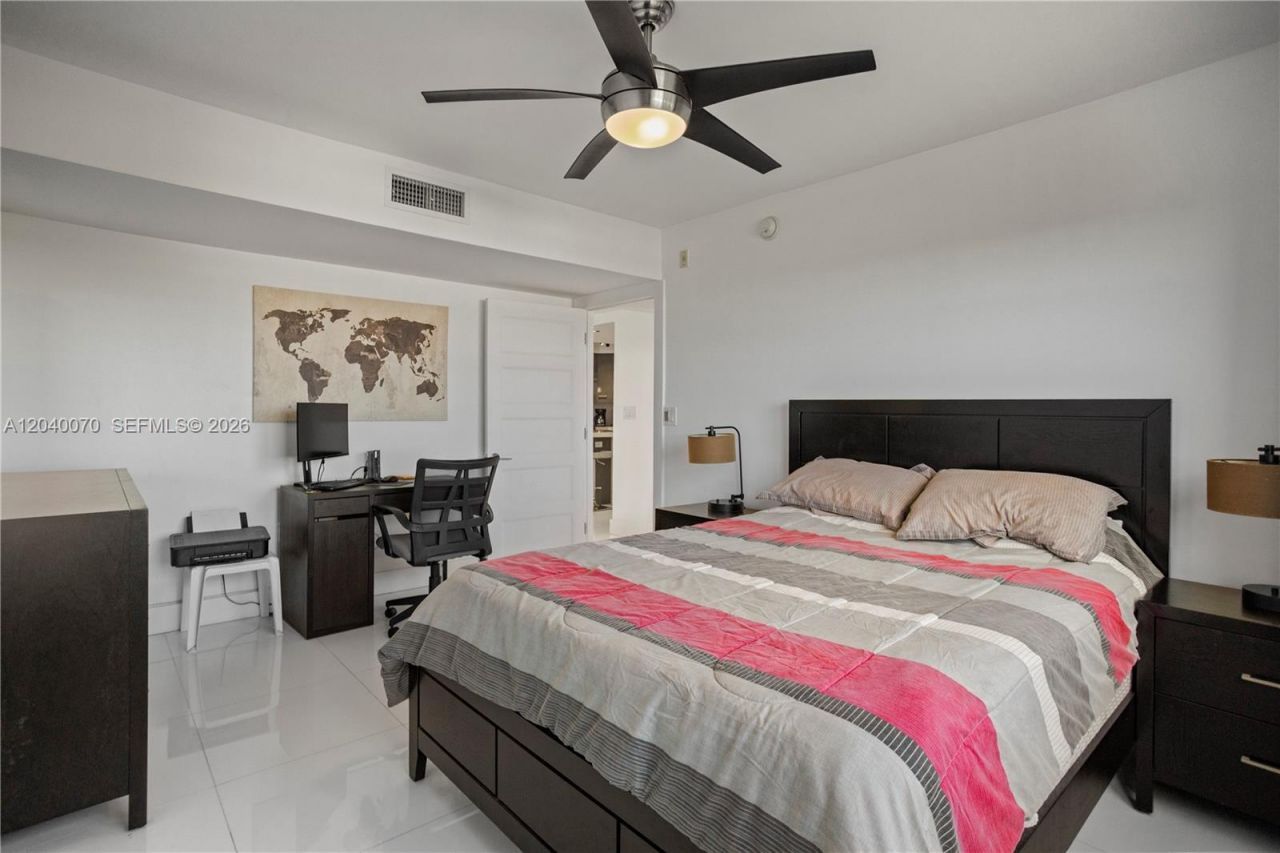3050 N Palm Aire Dr , Unit 710, Pompano Beach, FL 33069 Photo