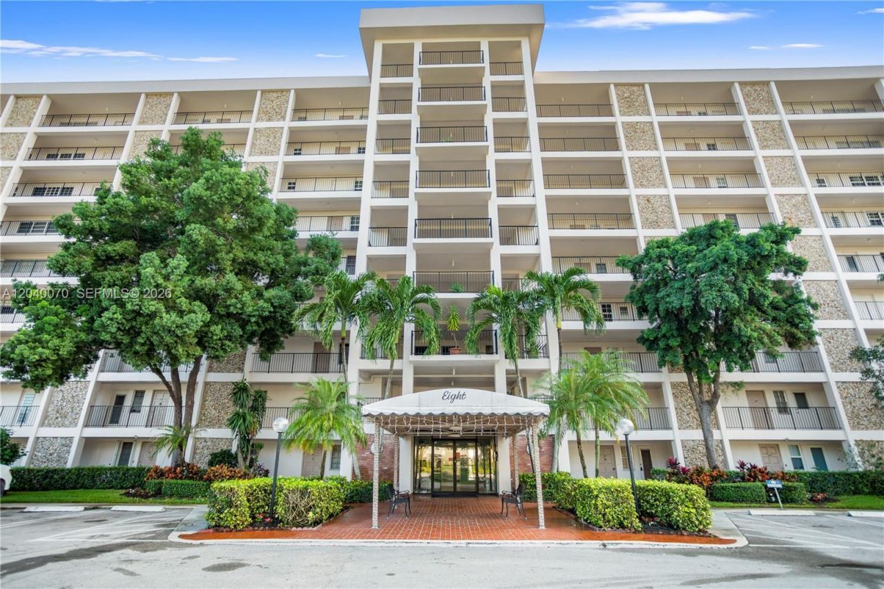 3050 N Palm Aire Dr , Unit 710, Pompano Beach, FL 33069 Photo