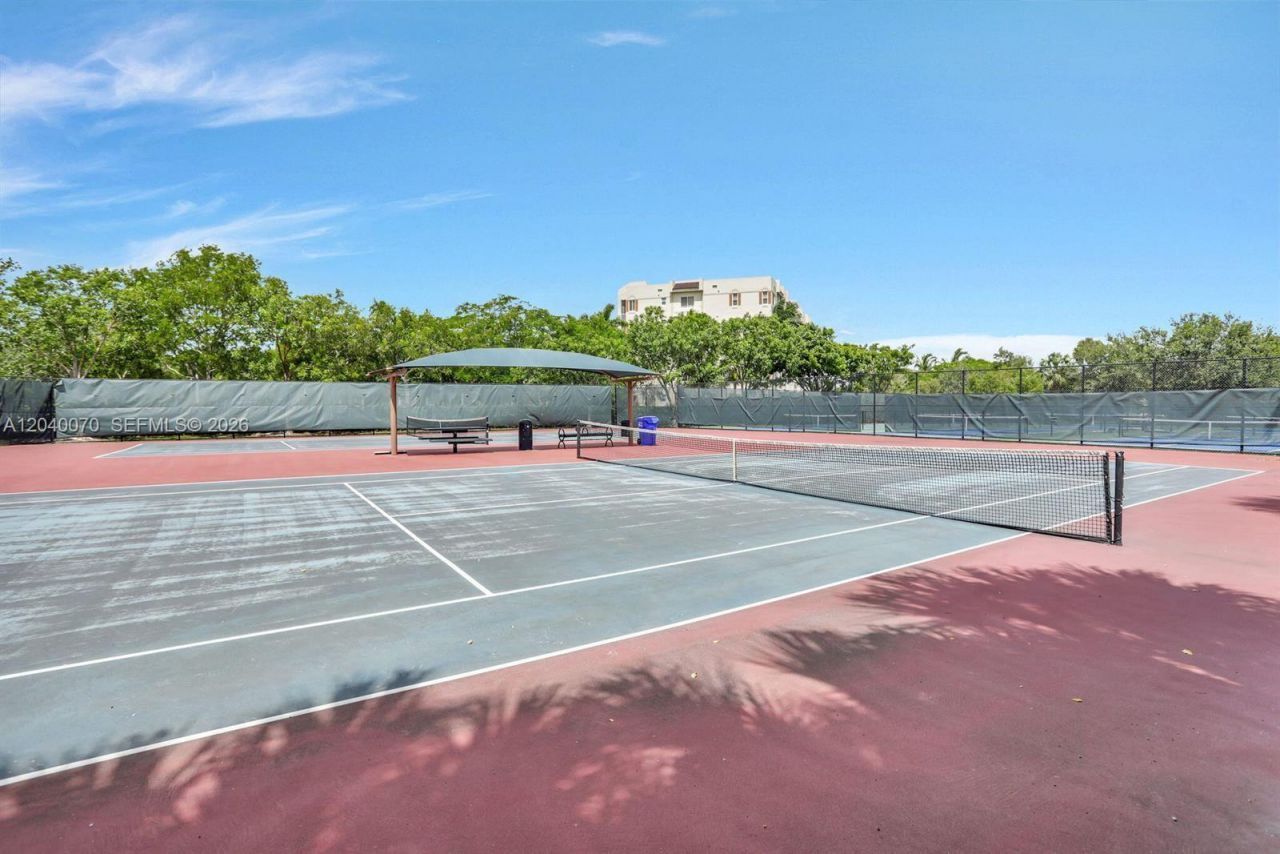 3050 N Palm Aire Dr , Unit 710, Pompano Beach, FL 33069 Photo