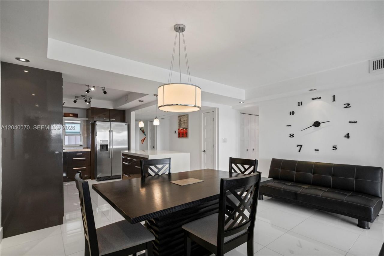 3050 N Palm Aire Dr , Unit 710, Pompano Beach, FL 33069 Photo