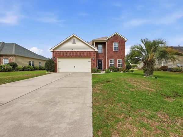 148 Glenmoor Dr., Conway, SC 29526