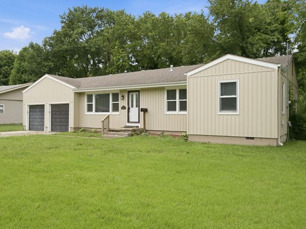 1259 E Berkeley Street , Springfield, MO 65804