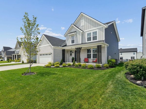 6051 Lavender Fields, Grove City, OH 43123