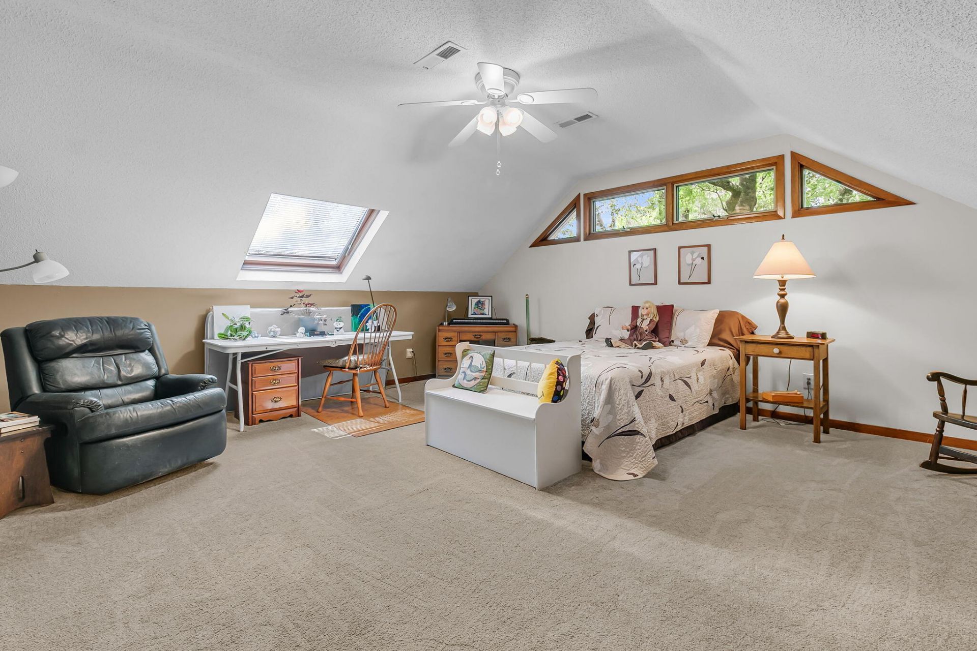 910 Harvest Way Photo 11