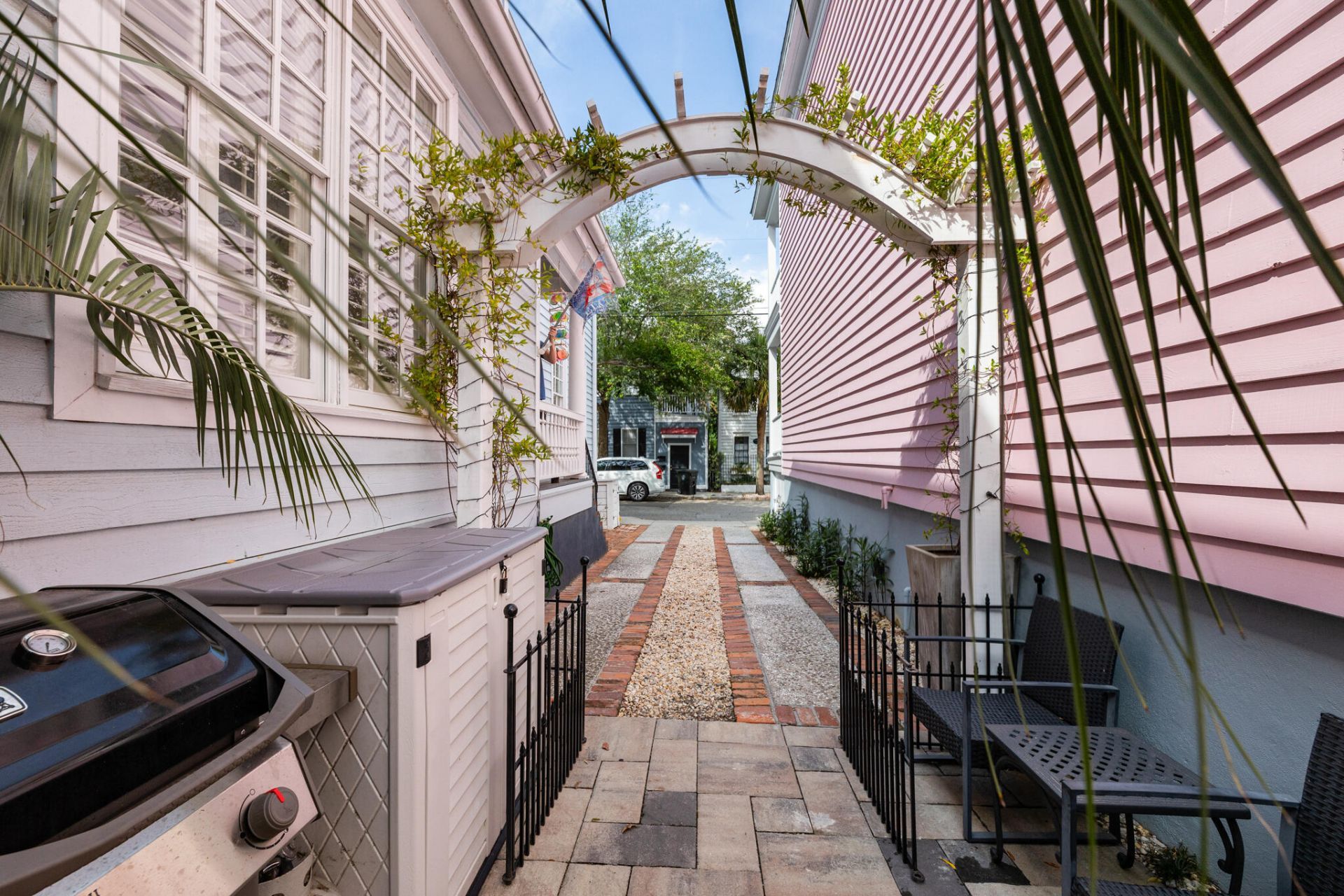 11 Felix Street Photo 15